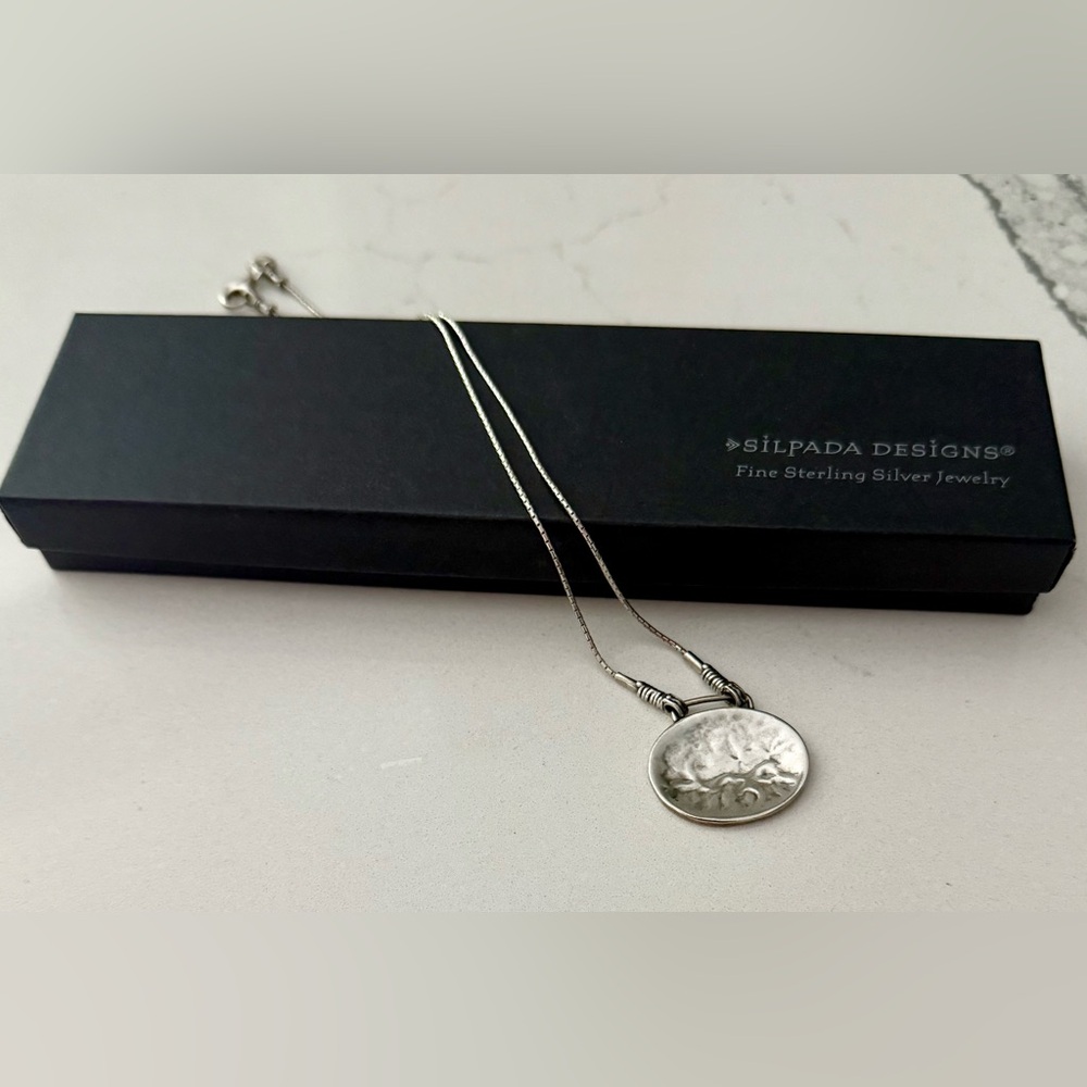 Silpada Hammered Disc Pendant Necklace, Retired.